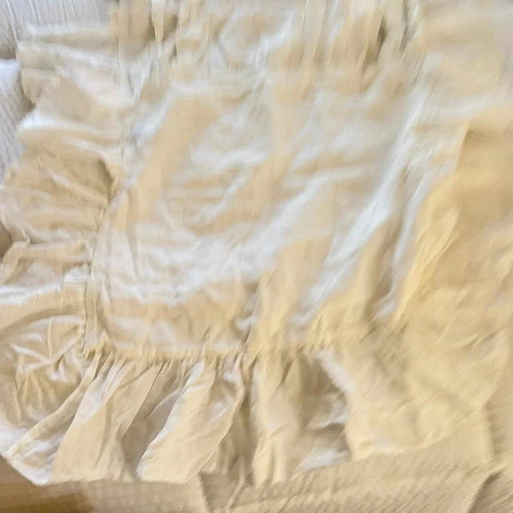 The White Linen Farmhouse brand white